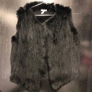 Joie black fur vest short